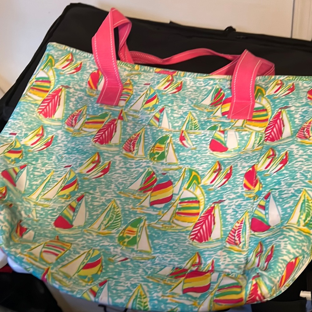 Lilly Pulitzer zipper cooler bag